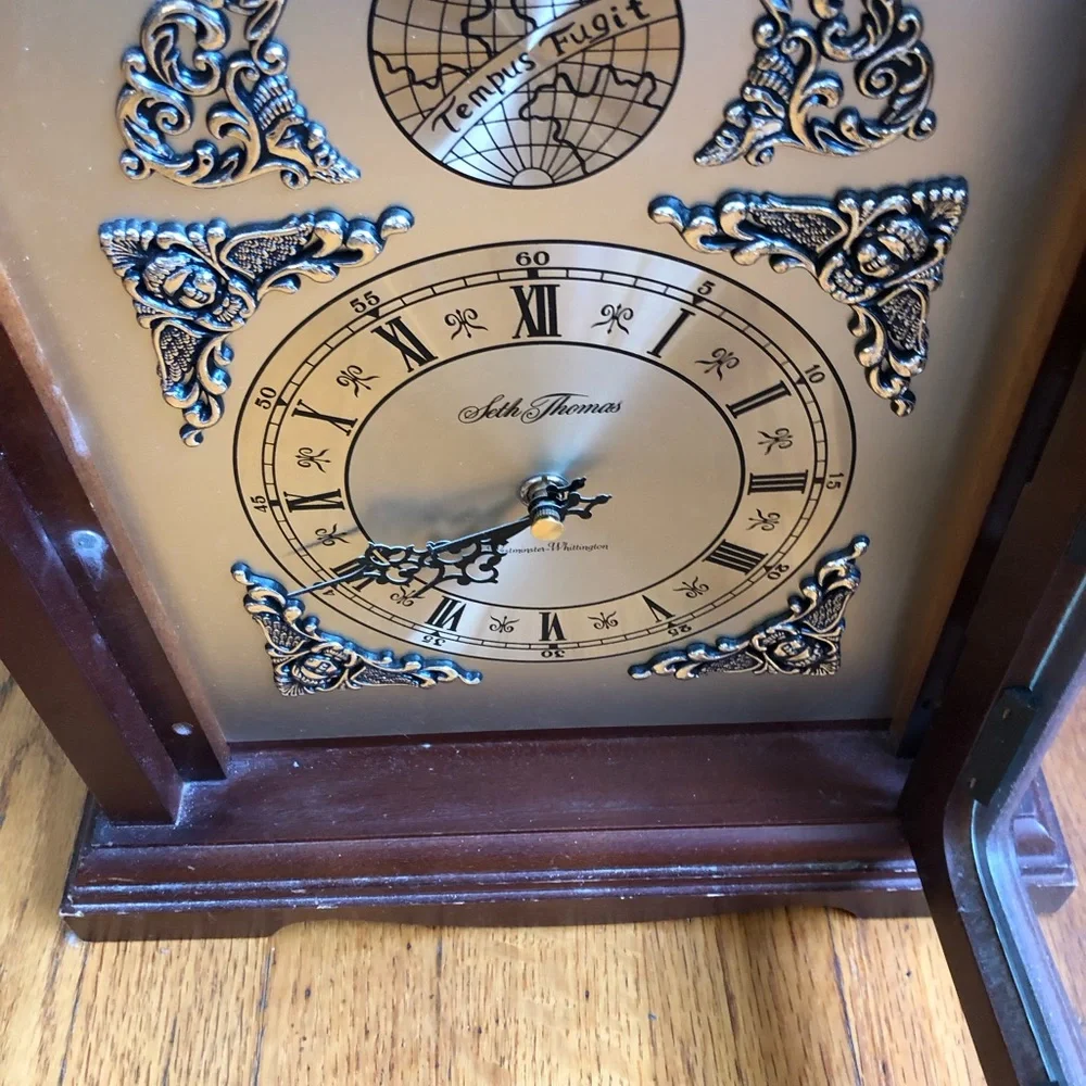 Seth Thomas Brown Wooden Mantel Clock - Elegant Home Wall Decor